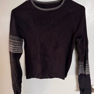 Women's Cropped Black Gray Striped Long Sleeve Activewear Top Thumb Holes size M